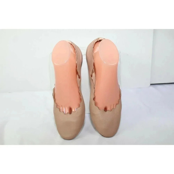 Chloe Lauren Gold Metallic Scalloped Made Italy Sz US 39.5 Sz 8.5Flats Shoes - Picture 2 of 9